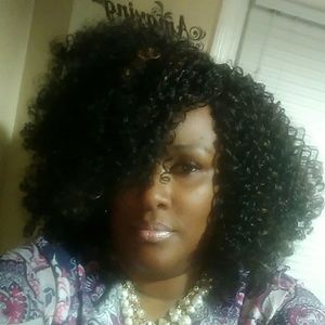 Meet your Posher, Annette